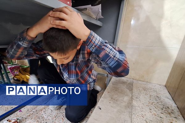 مانور زلزله در دبستان معارف 6 ناحیه 3