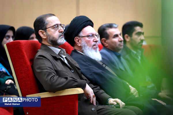 مراسم آموزش کاروان‌های عمره دانش‌آموزی به دانش‌آموزان عازم سرزمین وحی