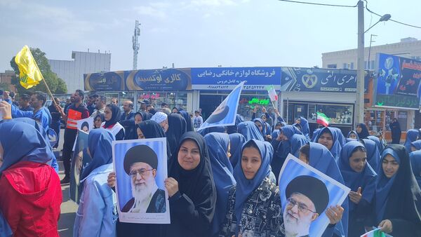 تجمع دانش‌آموزان کمیجانی‌ در محکومیت جنایات رژیم‌جعلی‌اسرائیل