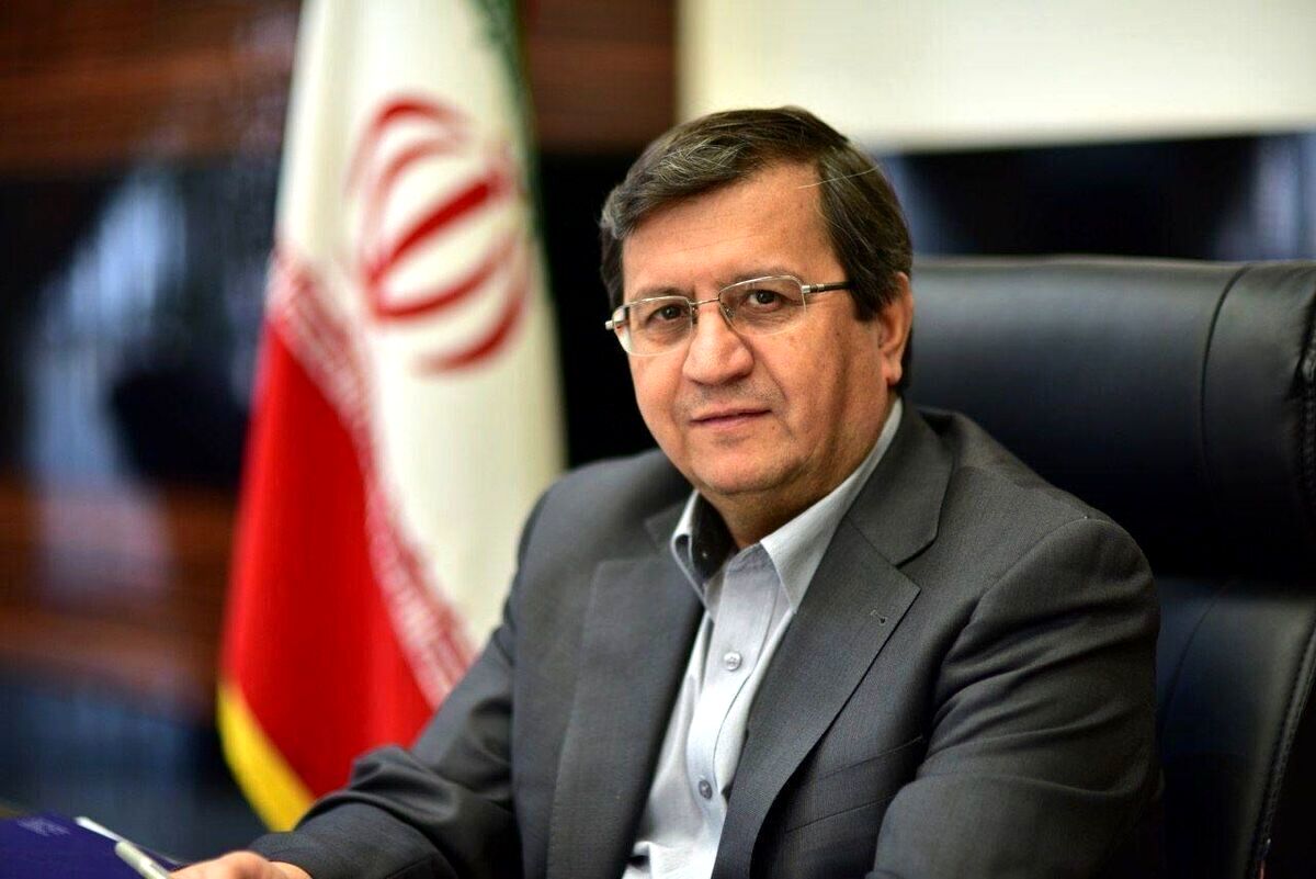 بانک‌ها همزمان با کنترل نقدینگی بر تأمین مالی تولید متمرکز شوند