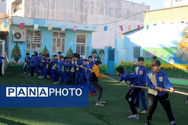 مسابقات بومی محلی در مدرسه شجاعی فر شهرستان بوشهر