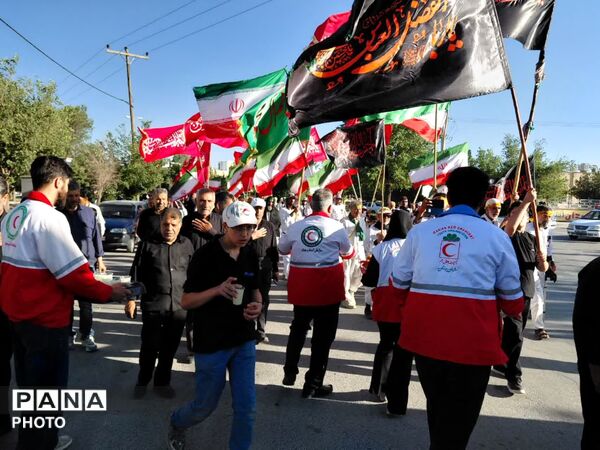 از مشهد تا کربلا؛ قدم‌هایی به وسعت عشق