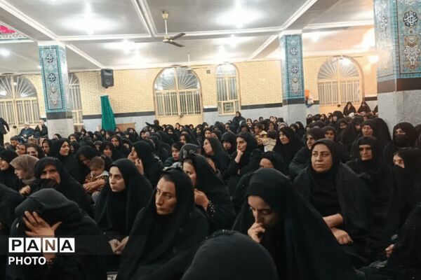 شکوه سوگواری مردم قلعه‌رئیسی در عزای قائد امت