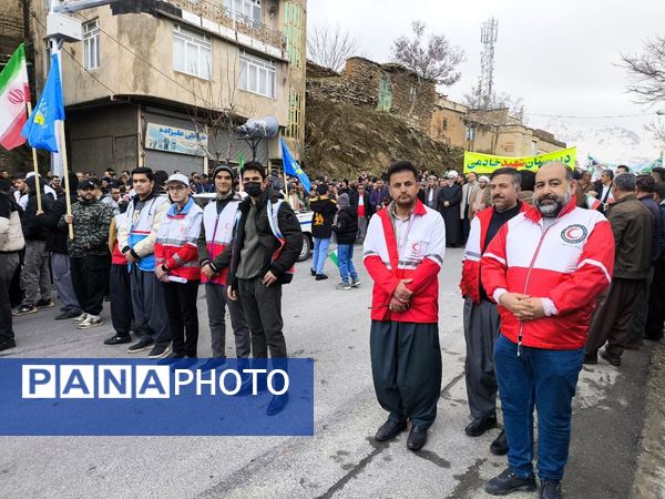 شکوه حضور مردم بانه در راهپیمایی 22 بهمن