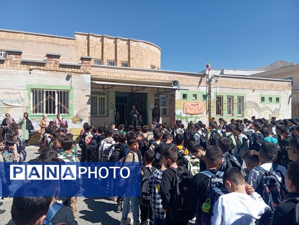 جشن پرشکوه آغاز سال تحصیلی جدید در مدرسه ابتدایی فتحیان بانه