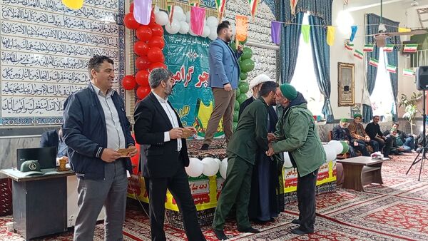 جشن انقلاب به مناسبت راهپیمایی یوم‌الله ۲۲ بهمن در مسجد جامع شهر بار