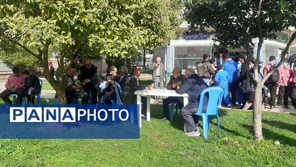 ما وارثان 13 آبانیم