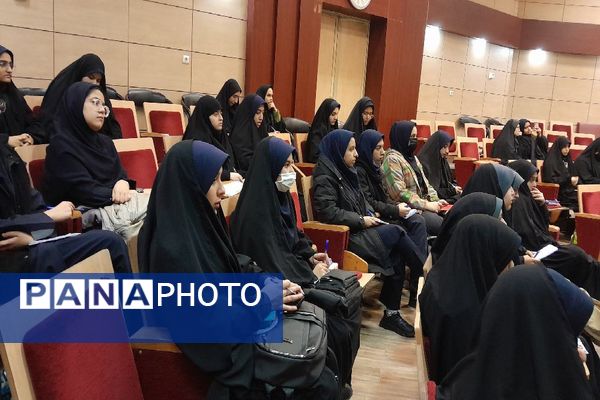 برگزاری جلسه هم‌اندیشی پدافند غیرعامل دانش‌آموزی