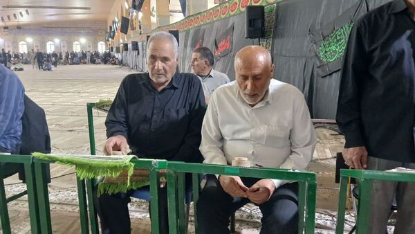 حضور پرشور کودکان در نماز جمعه یاسوج