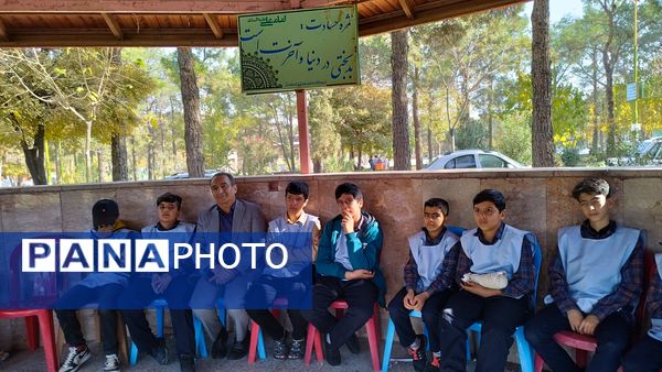 بازدید مدیرکل مدیر بحران استانداری اصفهان از اردوهای طرح تمشک استان اصفهان