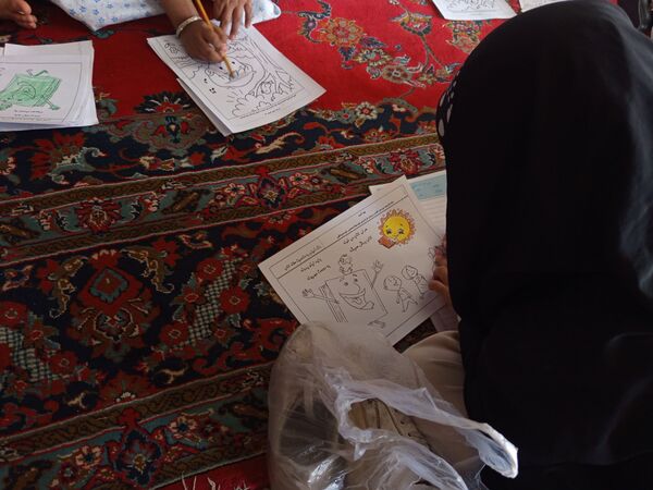 برپایی غرفه کودک در حاشیه نماز جمعه شهرستان کاشمر