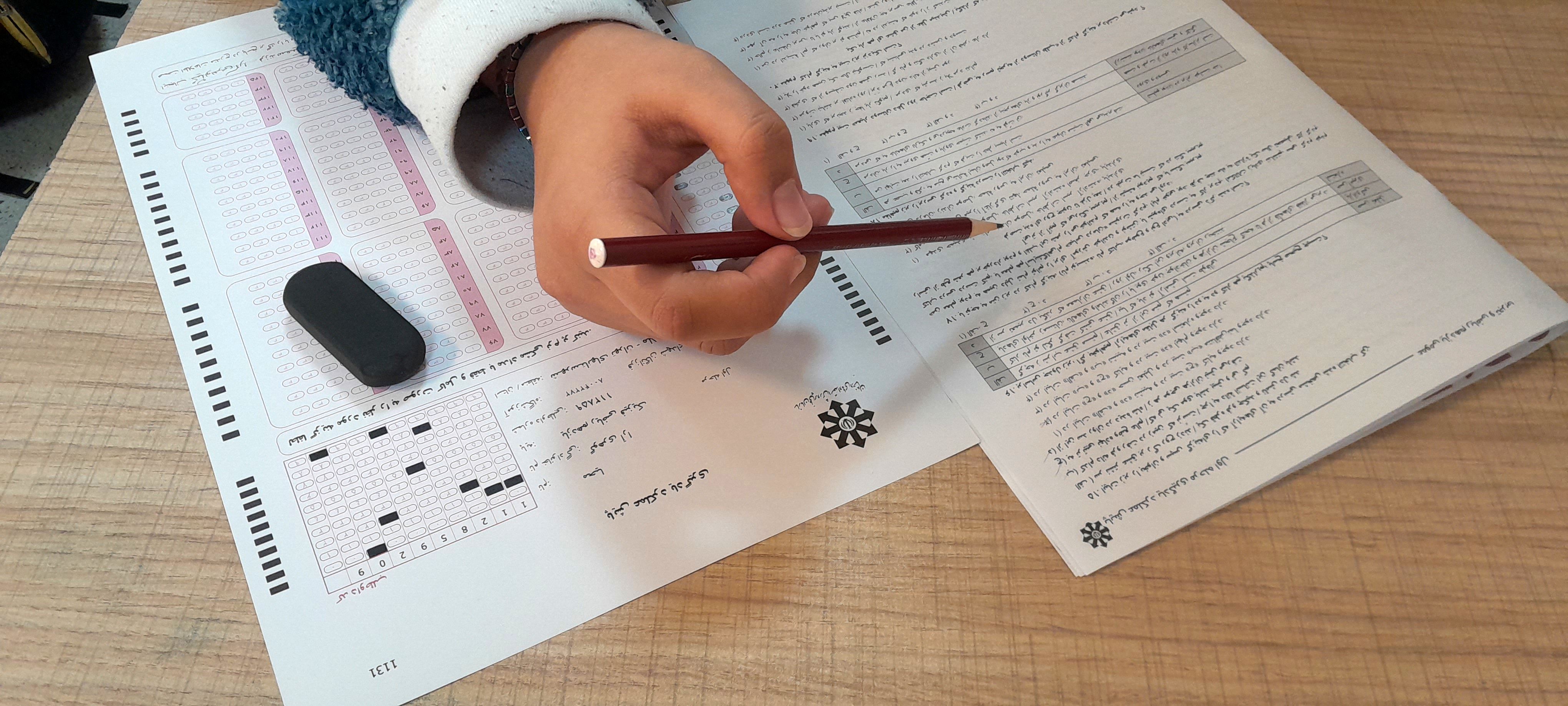 برگزاری آزمون پایش در دبیرستان فرزانگان استعداد درخشان شهرستان ملارد