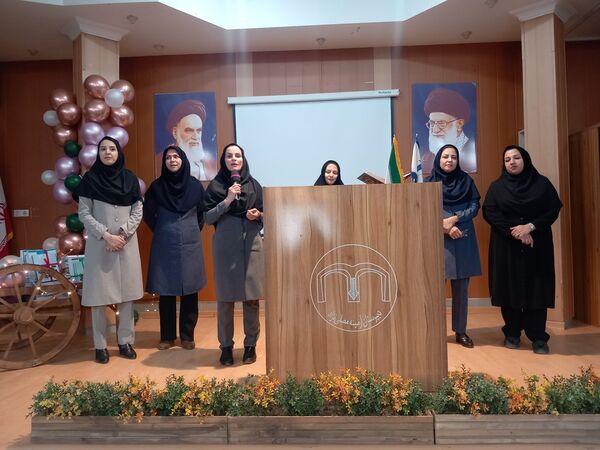 جشن جوانه ها باشور و شوق دانش آموزان در دبیرستان آرمینه مصلی نژادمشهد