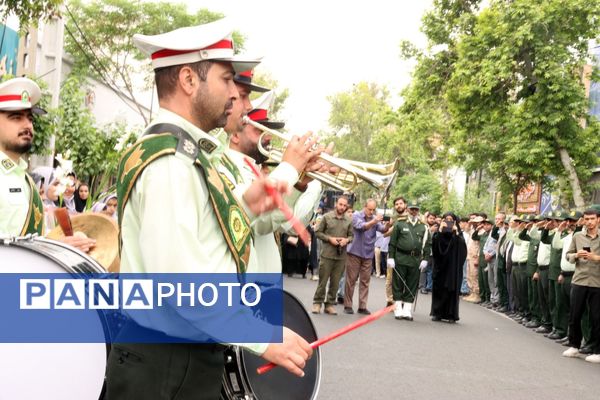 مراسم تشییع پیکر معلم شهید حجت‌الله یوسفیه با حضور باشکوه مردم شهرستان ورامین 