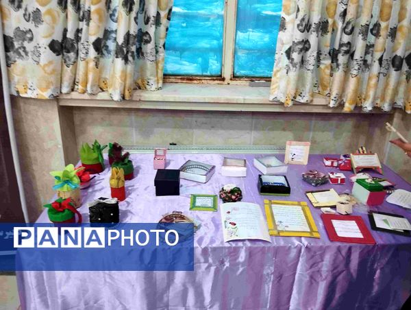 برگزاری نمایشگاه انجمن اسلامی در شهرستان سملقان