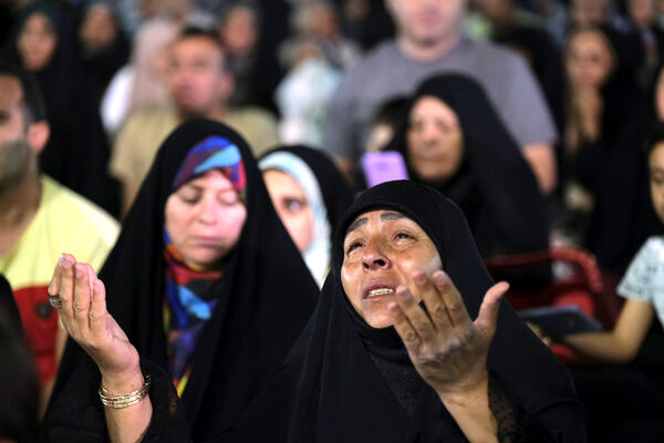 جشن آغاز امامت حضرت مهدی(عج) در مسجد جمکران
