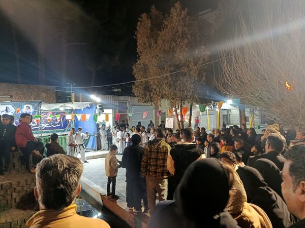 گلبانک الله اکبر در پارک‌کودک خیابان امام شهرستان کاشمر 