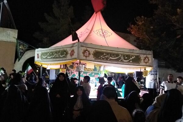 چایخانه هیئت الزهرا در نود و چهارمین شب از اجتماعات مردمی  