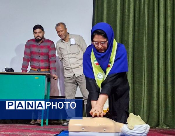 دوره آموزشی کمک‌های اولیه در محمودآباد