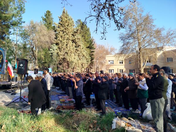 برگزاری نماز عید فطر در باغ ملی آشخانه