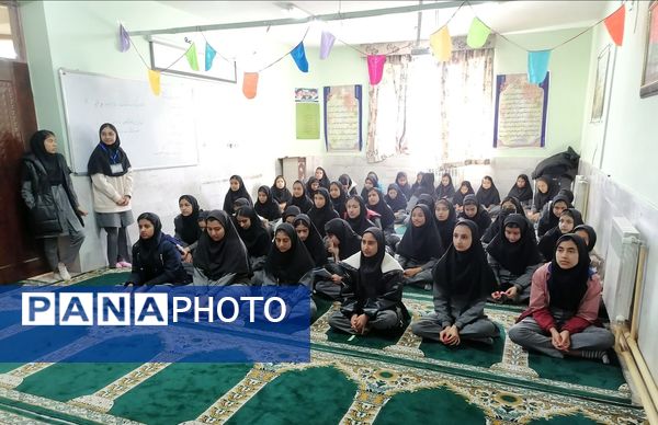 جشن ولادت امام زمان(عج) دردبیرستان حاج مهدی روحانی خلیل آباد