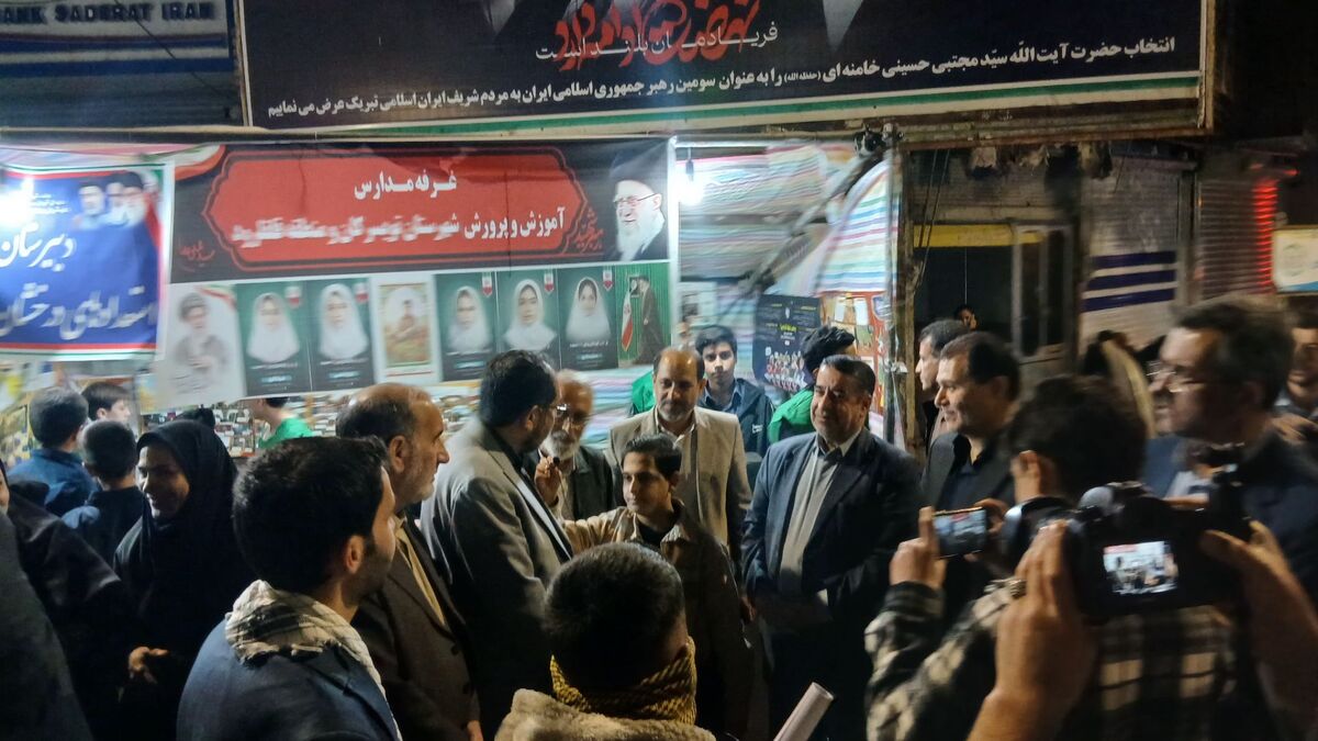 معلمان نقش همه جانبه در توسعه جامعه دارند