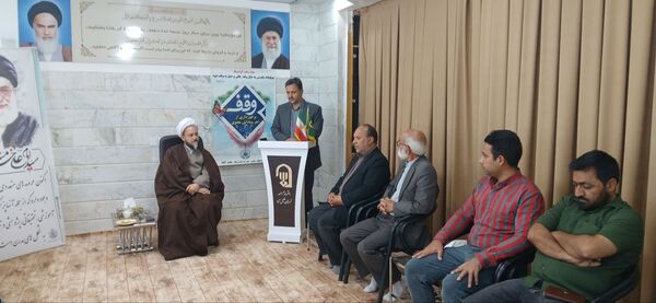 دیدار تعاونی‌گران شهرستان خلیل‌آباد با امام جمعه در هفته تعاون