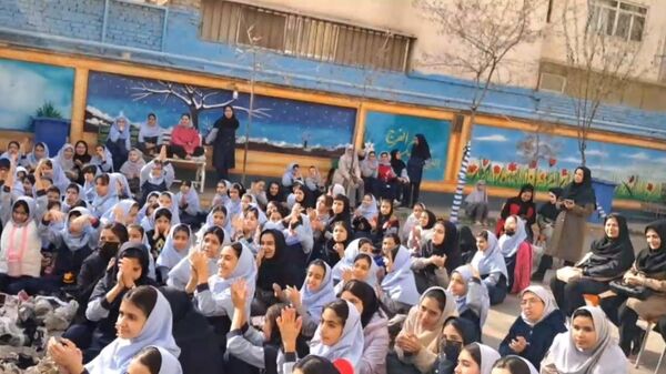 جشن میلاد‌ با‌سعادت حضرت فاطمه زهرا (س) در دبستان دخترانه فرهنگیان۲