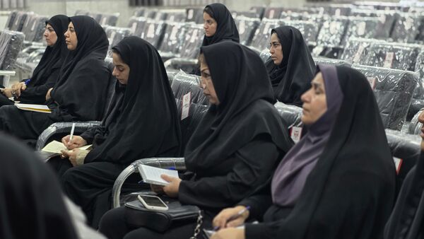 کارگاه مقاله‌نویسی آموزش‌دهندگان سوادآموزی در قائمشهر
