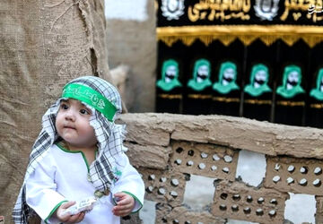 همایش شیر خوارگان حسینی در شهر سورمق