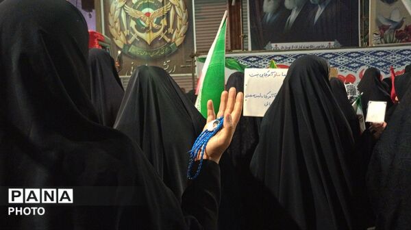 به یادِ ناله‌هایی که در خرابه به زنجیر کشیده شد