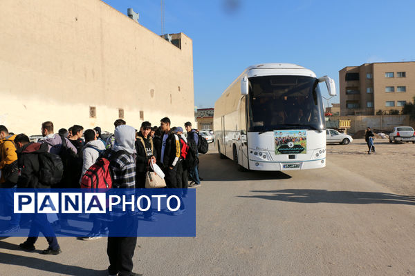 اعزام دومین گروه از پسران دانش‌آموز قم به اردوی راهیان نور 