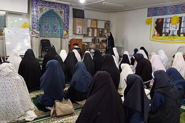 افتتاحیه طرح مصباح الهدی در مدرسه لاله‌های انقلاب شهرستان ورامین