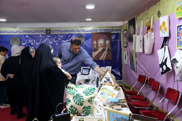  شانزدهمین نمایشگاه صنایع دستی یزد