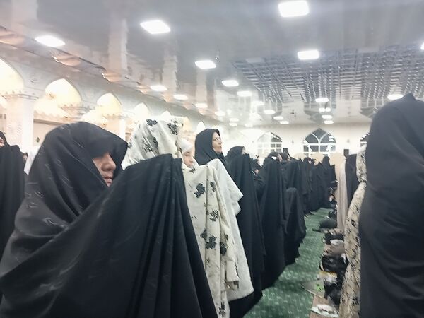 نماز جماعت همزمان با شب لیلة الرغائب در شهرستان کاشمر 