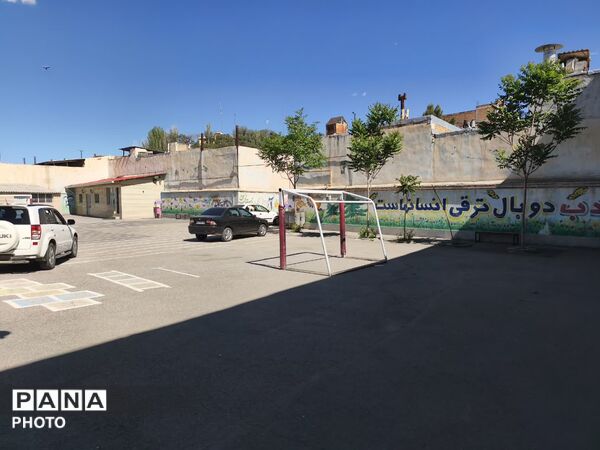 بازدید میدانی مدیرکل آموزش و پرورش آذربایجان شرقی از قطب صنعتی سردرود