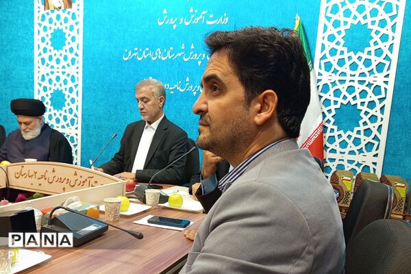  تقدیر از منتخبین منطقه‌ای و استانی