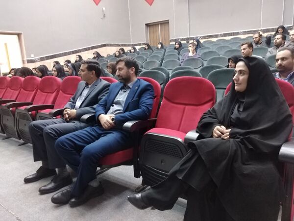  کارگاه توجیهی کیفیت بخشی معلمان پرورشی جدید الورود آموزش و پرورش ناحیه ٧ 