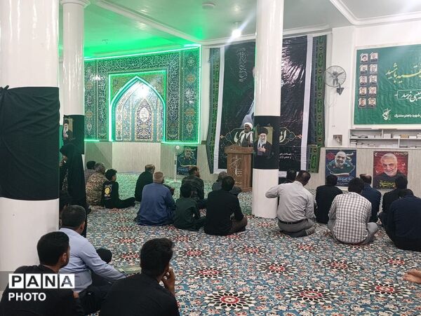  آیین بزرگداشت «امام شهید امت» و تکریم خانواده‌های شهدا در سندرک