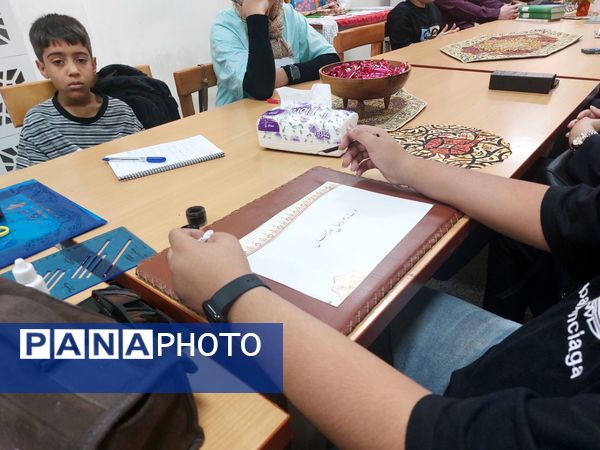 گردهمایی هنرمندان به مناسبت بزرگداشت استاد شهریار در شهرستان حاجی آباد