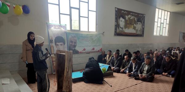 حضور پرشور دانش‌آموزان مدرسه فردوسی سرمازه در راهپیمایی ۲۲ بهمن