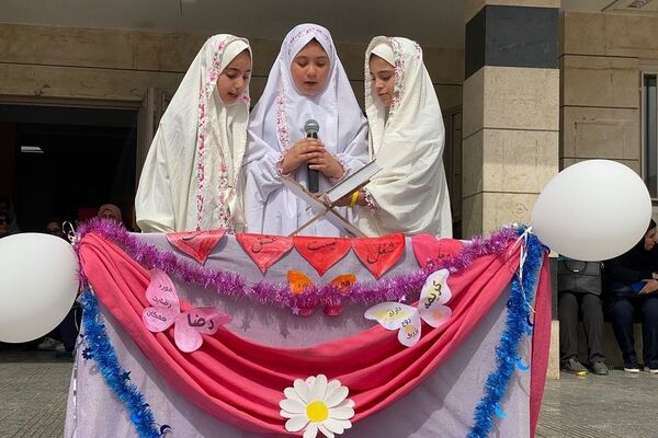 تجلی محبت و قدردانی از زحمات معلمان  در جشن سپاس معلم مدارس شهرستان ملارد 