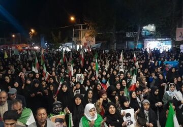 چهل وهفتمین شب پایداری مردم انقلابی کوهدشت
