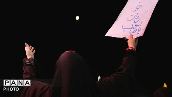 نود و سه شب بی‌قراری یک ملت بیدار