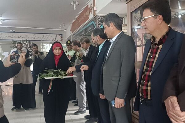 برگزاری مراسم بزرگداشت روز معلم در نیشابور 