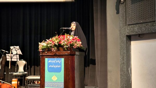 تقدیر و تجلیل از ستارگان درخشان هنرستان هنرهای زیبای اصفهان
