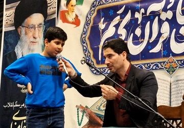 پاسداشت رهبر شهید و شهدای وطن در محفل قرآنی گلوگاه 