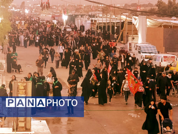 عاشقان حسینی در مسیر پیاده‌روی اربعین حسینی