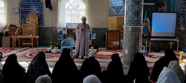 عطر حضور و خلوت با خدا در مسجد امام حسین شهر سورشجان