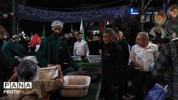 چایخانه حضرت زهرا (س) در اولین شب از ماه محرم 